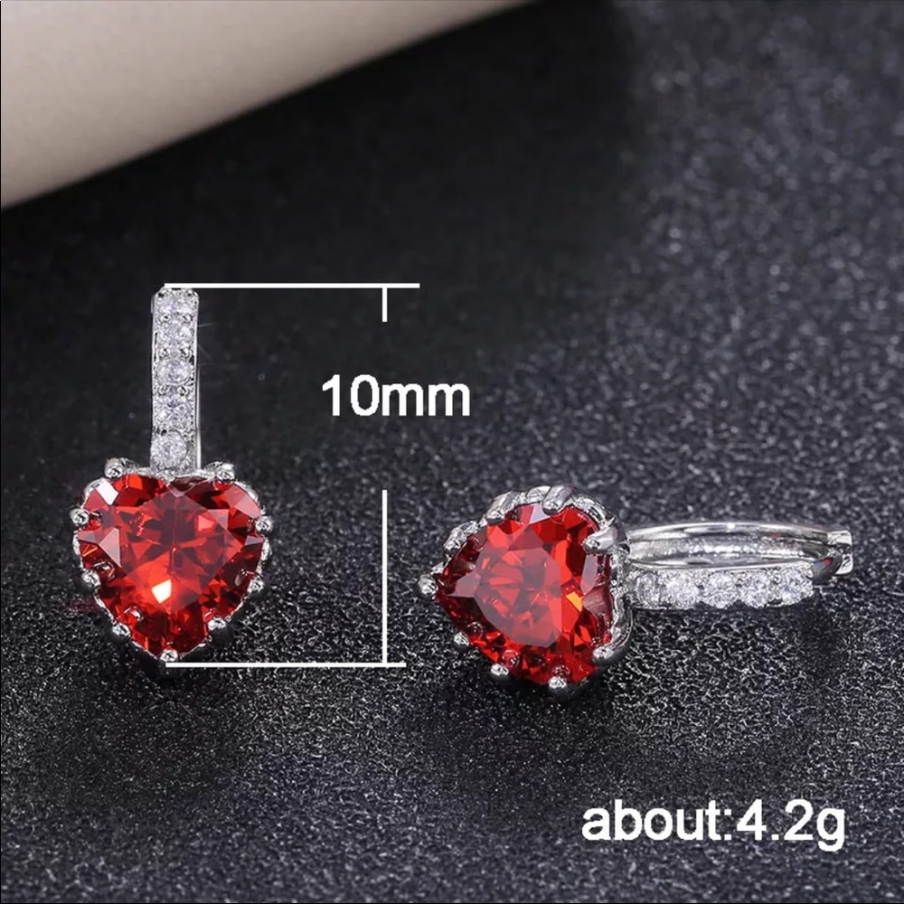 New 925 Silver Women’s Heart Sapphire Earrings - Picture 3 of 4